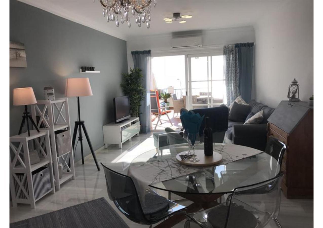 Sunny Apartment On Burriana Beach Nerja Buitenkant foto